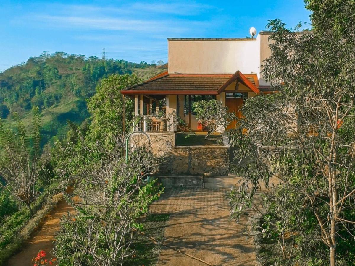 Aqua Exotica Wellness Retreat Gampola Exterior photo